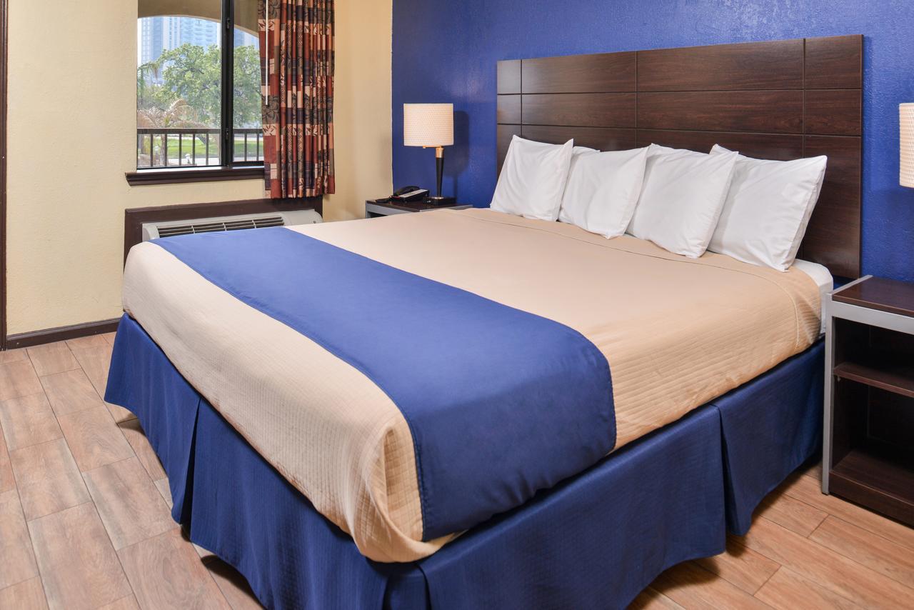 Americas Best Value Inn Medical Center Downtown Хюстън Екстериор снимка